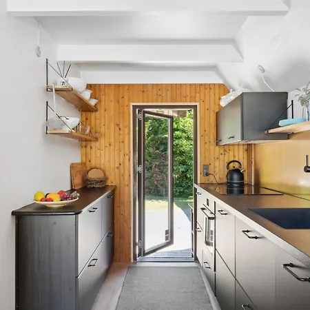 Feriehus Anssi - 300m From The Sea By Interhome Vejby